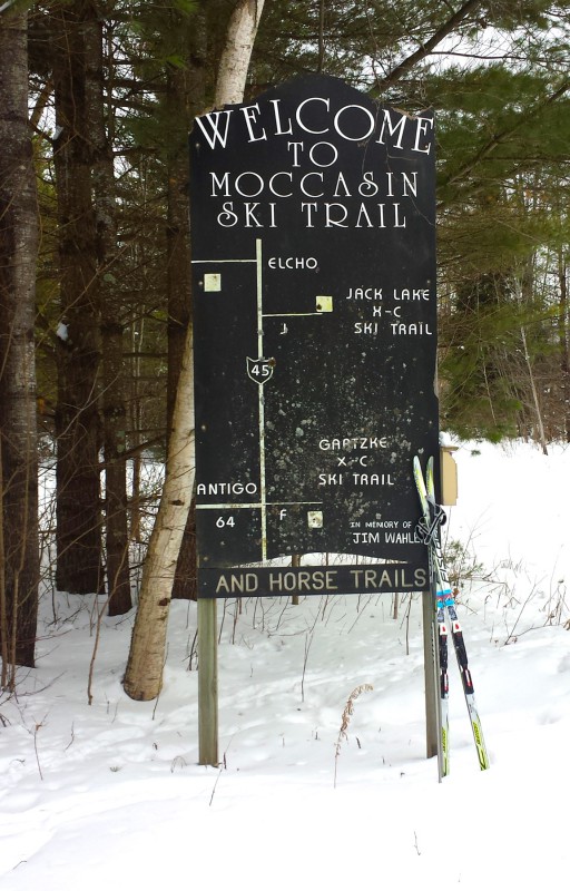 Moccasin Lake Ski Trail Entrance