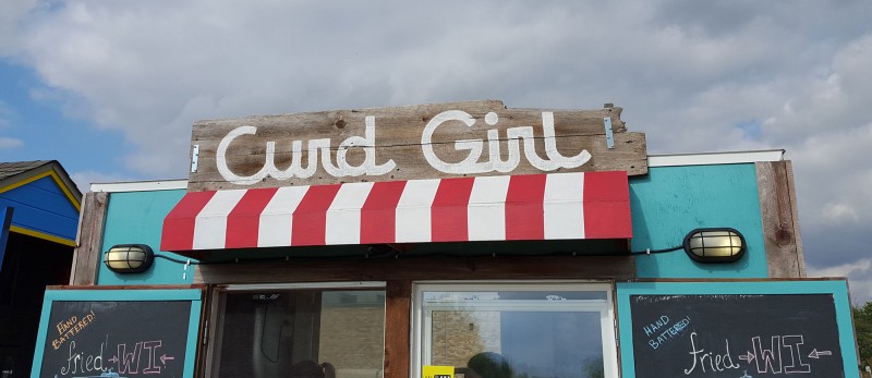 curd-girl-food-cart